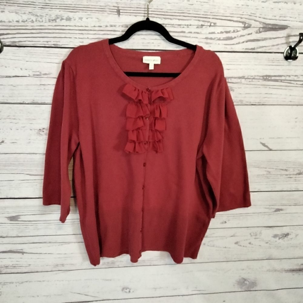 "Fashion Bug" woman's sweater shirt